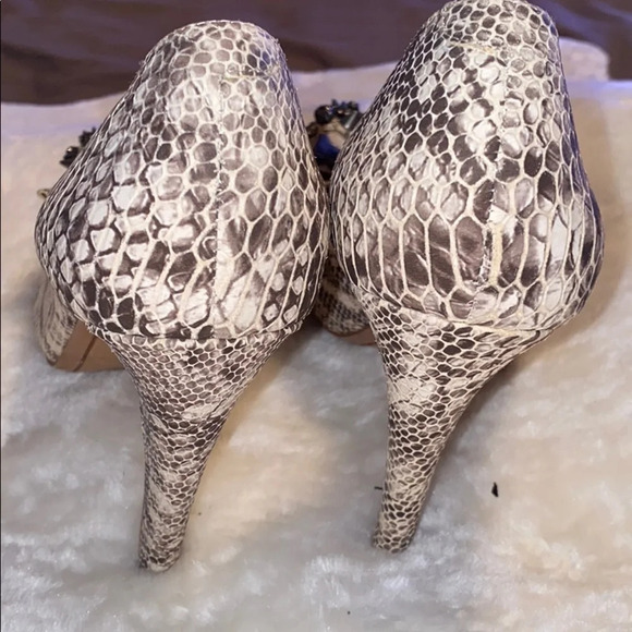 Sam Edelman studded rhinestone  bow Lorna heels 10 - Picture 12 of 13